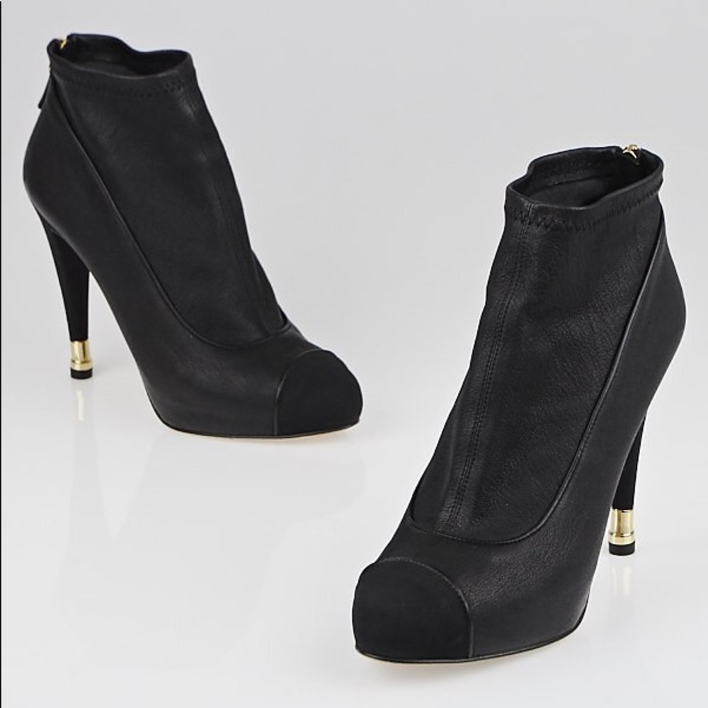 Chanel Black Lambskin Leather Ankle Bootie 38.5